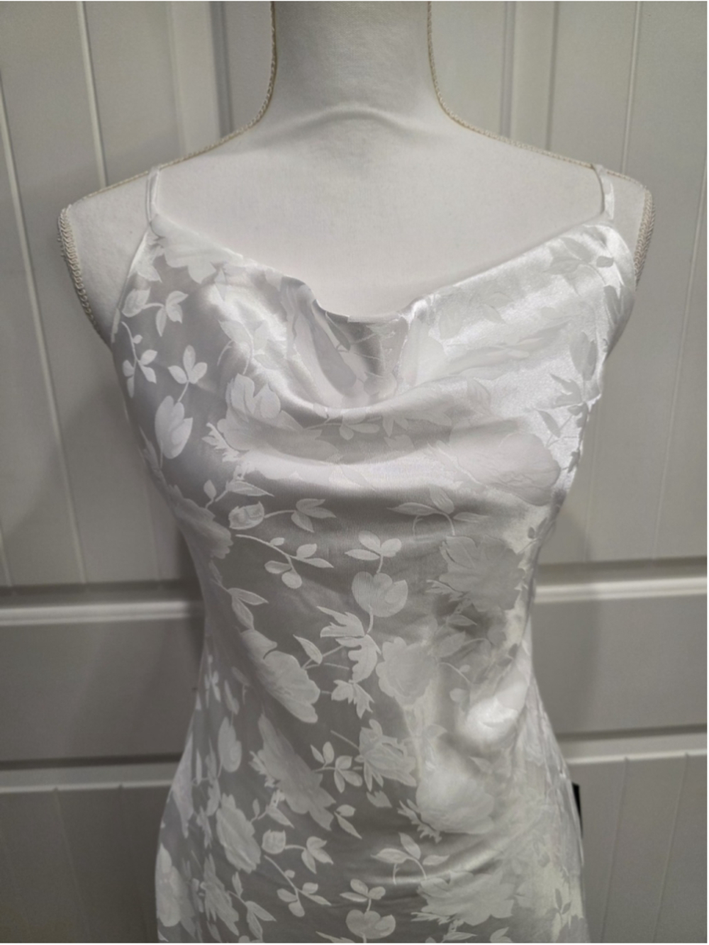 Lulu's Close to Your Heart White Satin Jacquard Cowl Slip Dress Sz M Beach Bride - Picture 7 of 11
